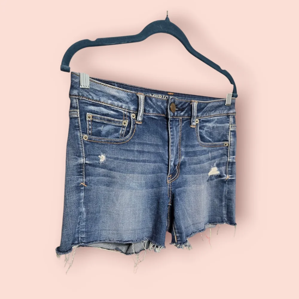 American Eagle Outfitters Super Stretch Denim Shorts Sz 6